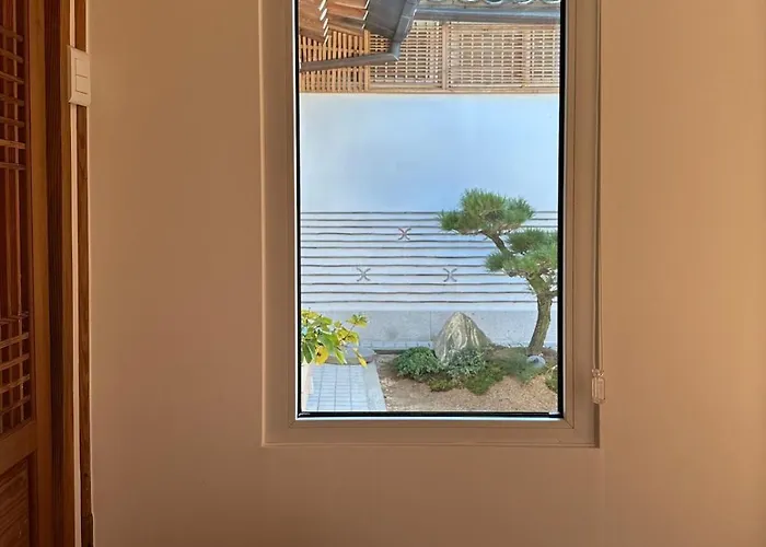Hanok Moonee Villa *