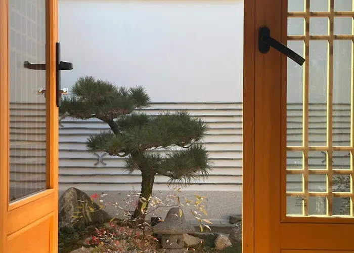 Hanok Moonee
