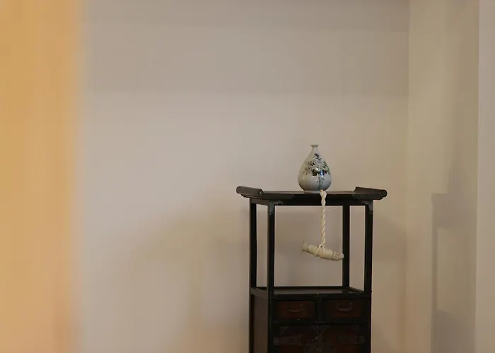 Hanok Moonee *
